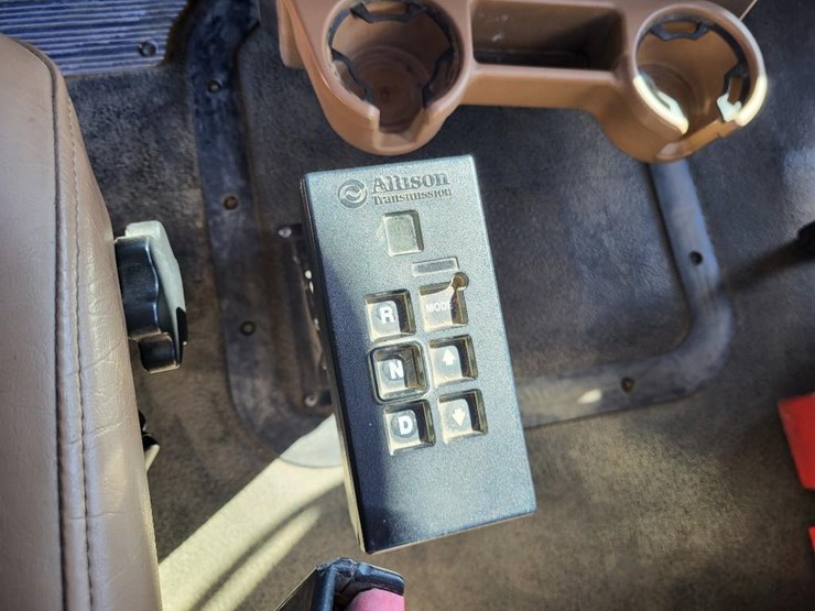 2004-mack-granite-cv713-image-63