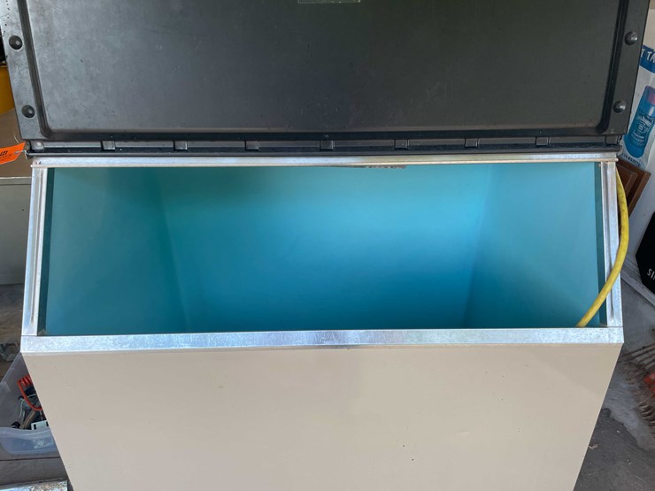 #6616-•-manitowoc-400-series-ice-machine-image-8