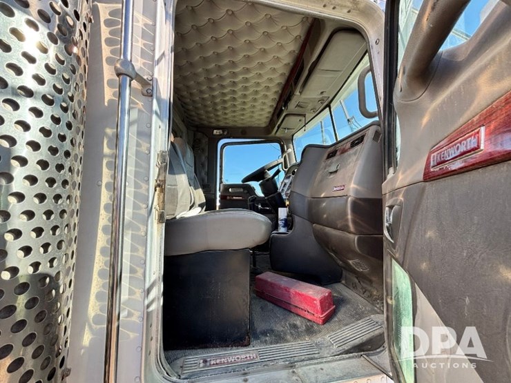 2007-kenworth-t800-image-74