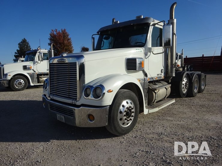 2018-freightliner-coronado-day-cab-glider-truck-(pz13996,-unit-773)-image-1