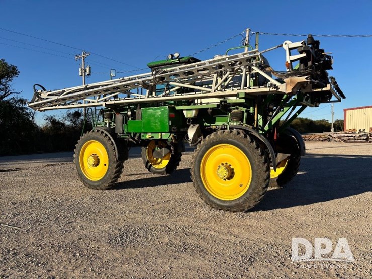 2013-john-deere-4830-image-18