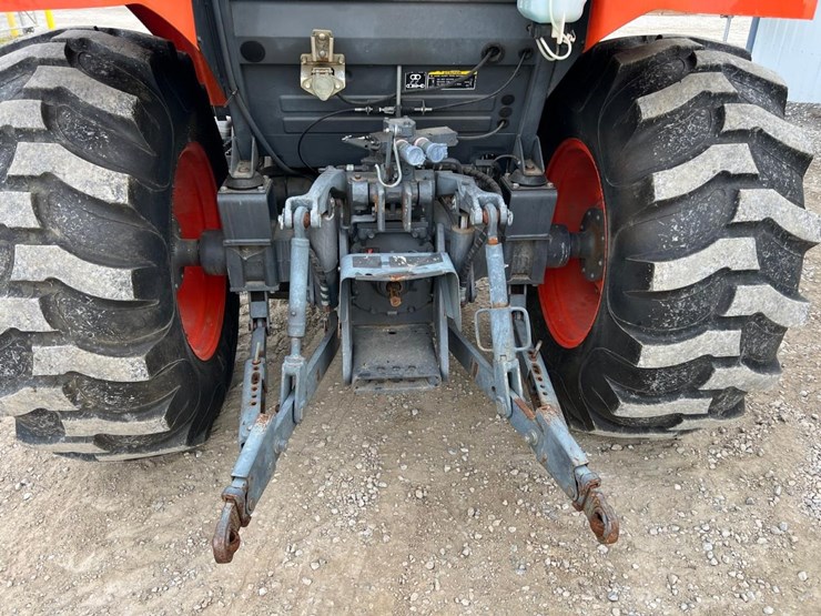 kubota-m7040-image-14