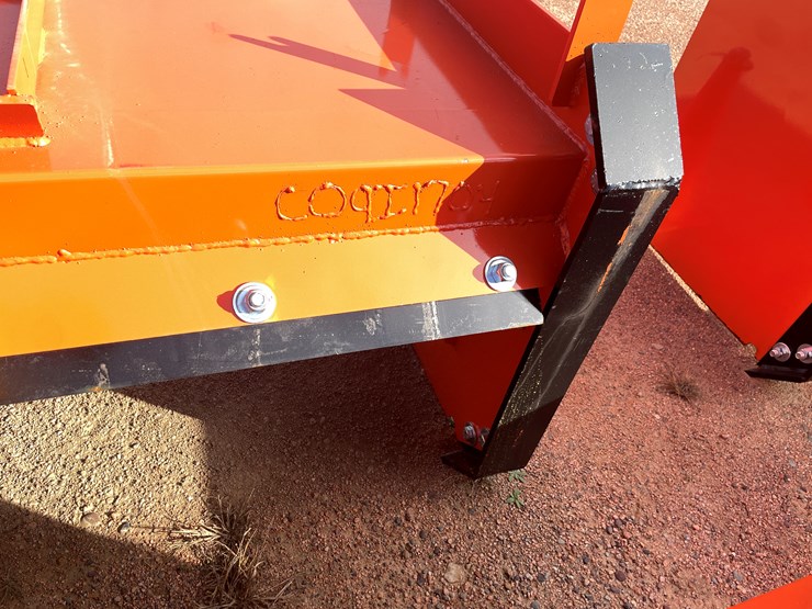 #4082-•-8'-hd-snow-pusher-with-pull-back-attachment-image-9