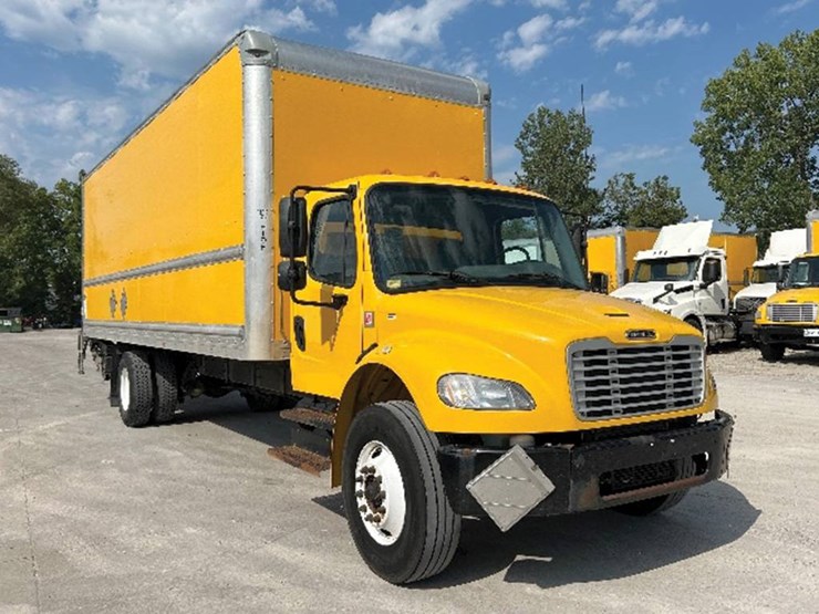 2020-freightliner-m2-106-business-class-image-1