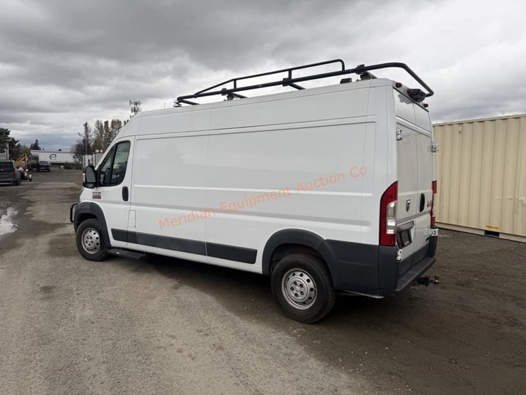 2015-dodge-ram-2500-image-4