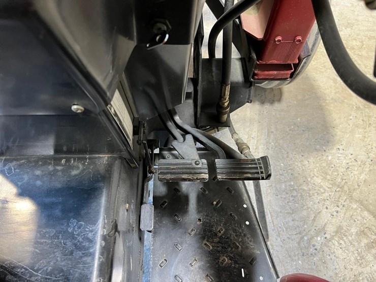 case-ih-3220-image-28