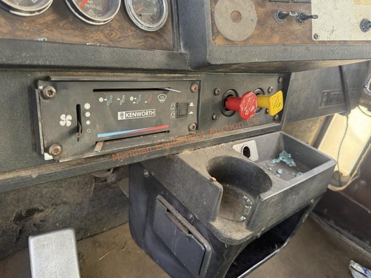 1995-kenworth-t600-image-51