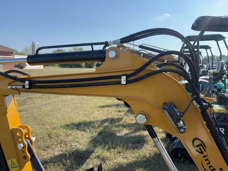 mini-excavator-mx12rx-image-11