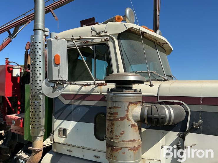 1979-john-deere-685-image-15