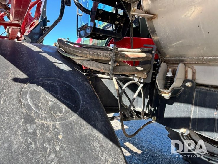 2020-case-ih-patriot-4440-image-25