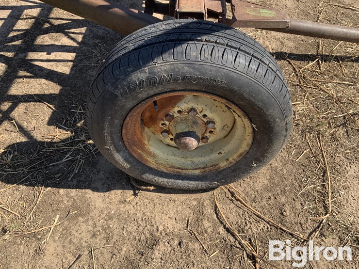 blattner-3-bale-hay-feeder-wagon-image-14