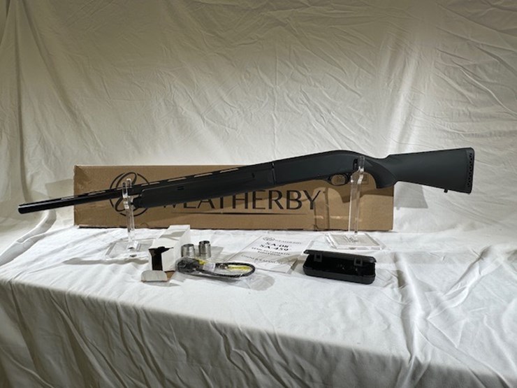 #2025-00039-•-weatherby-sa-08-shotgun-image-1