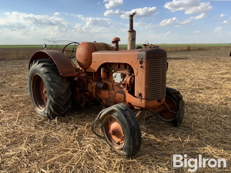 case-la-2wd-tractor-image-3