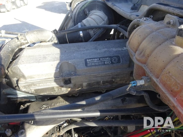 2018-freightliner-coronado-day-cab-glider-truck-(pz13996,-unit-773)-image-75