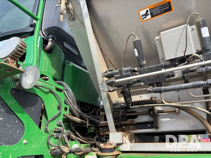 2019-john-deere-r4038-image-54