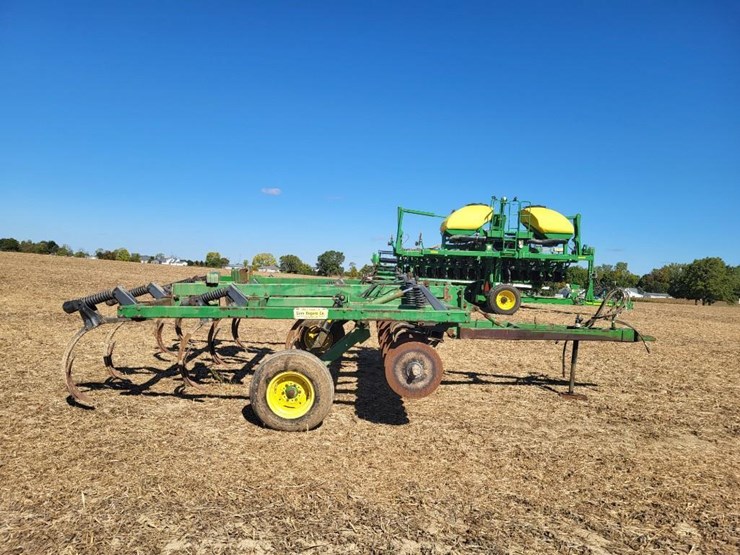 john-deere-714-image-2