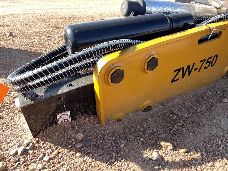 #4093-•-wolverine-hydraulic-breaker-attachment-image-6
