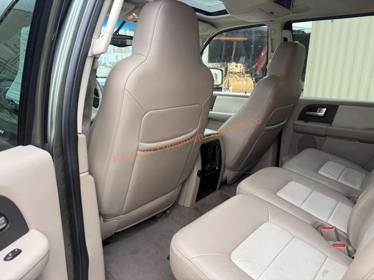 2003-ford-expedition-image-21