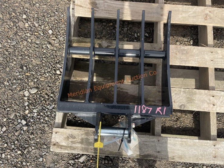 ir-mini-excavator-rake-image-2