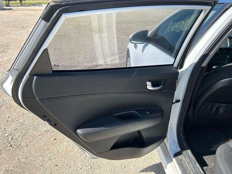 2018-kia-optima-sedan-image-20