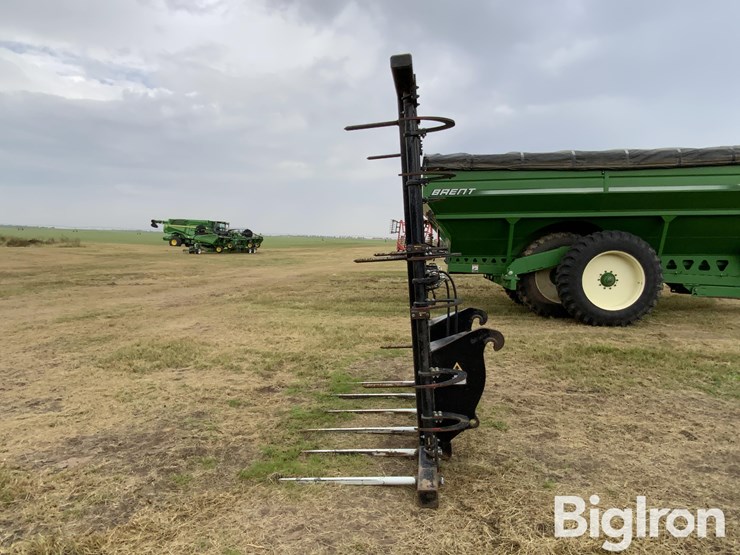 dymax-bale-spear-wheel-loader-attachment-image-8