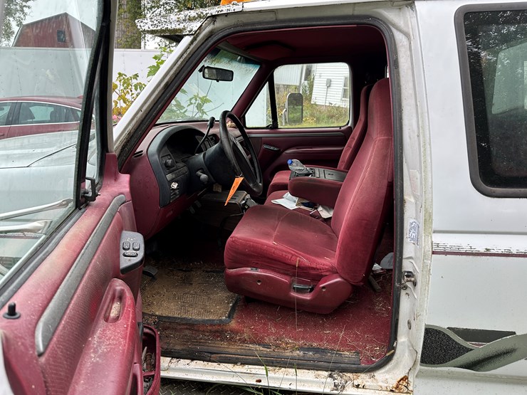 1995-ford-f350-xlt-image-48