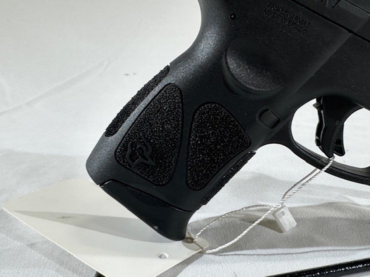 #2025-00069-•-taurus-g3c-pistol-image-24