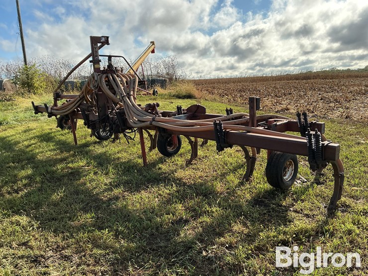 hydro-engineering-13-knife-liquid-manure-umbilical-injector-image-1