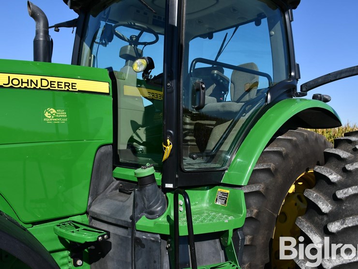 2011-john-deere-8285r-image-18