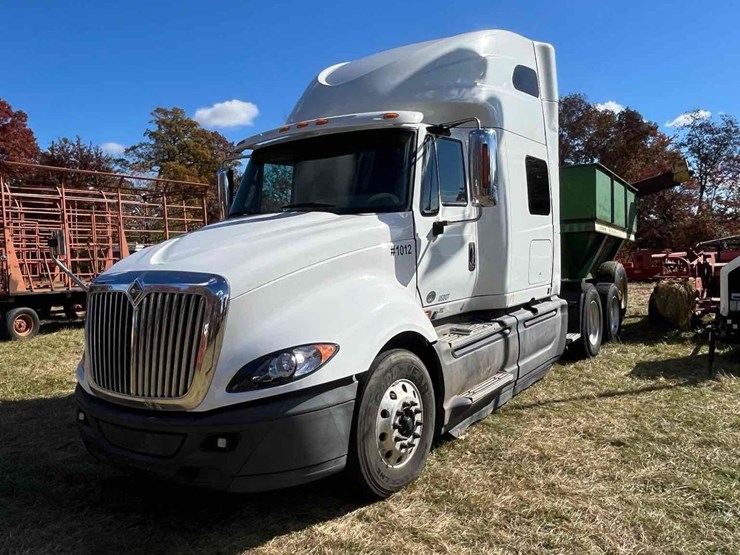 2016-international-prostar-image-3