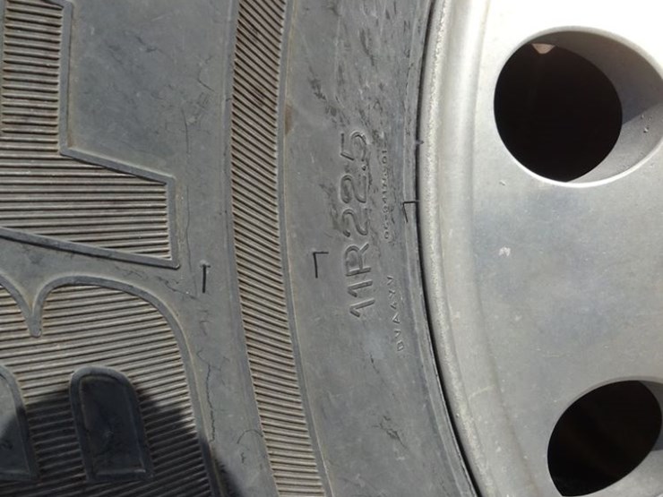 2018-freightliner-cascadia-day-cab-truck-(pz13986,-unit-405)-image-34