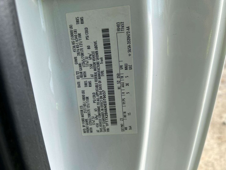 2022-ford-f250-xl-image-5