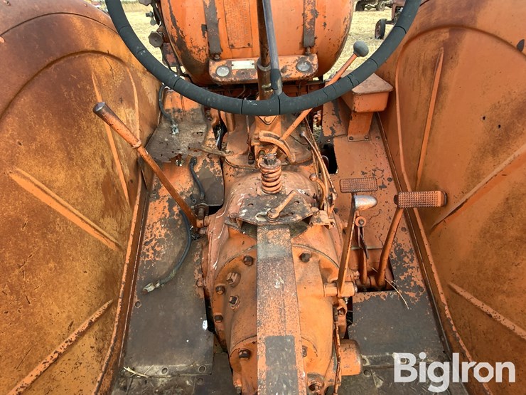 case-la-2wd-tractor-image-15