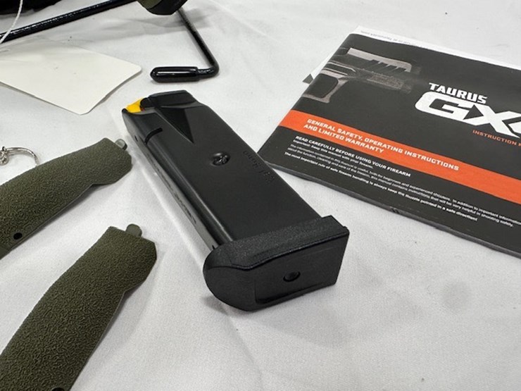 #2025-00062-•-taurus-gx4-pistol-image-8