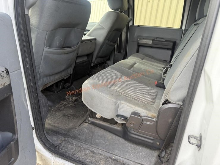 2015-ford-f350-xlt-image-41