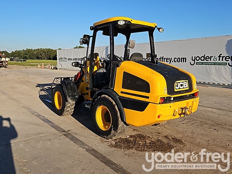 2023-jcb-407-image-4