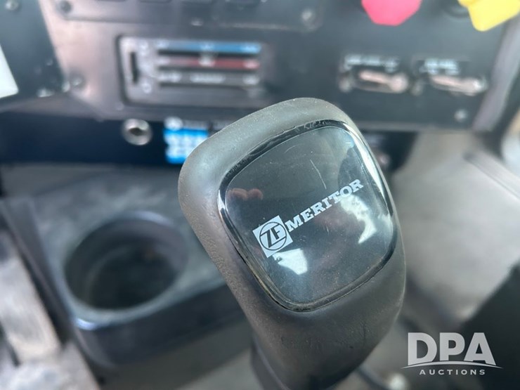 international-9100-image-34