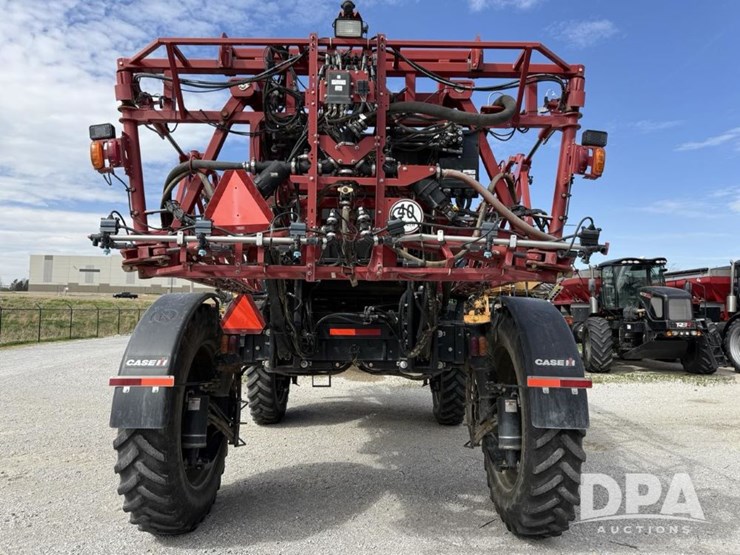 2020-case-ih-trident-5550-image-4