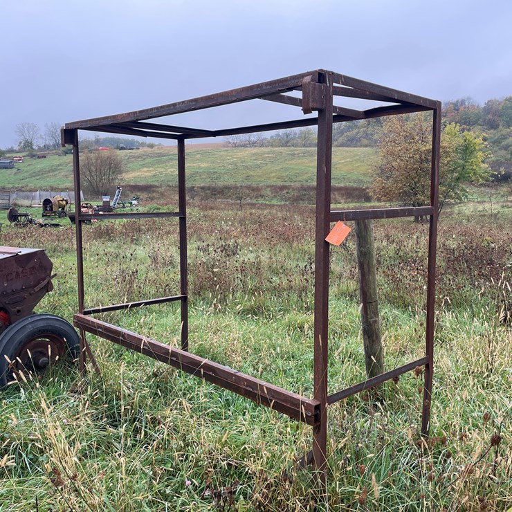 #8114 • Metal Frame