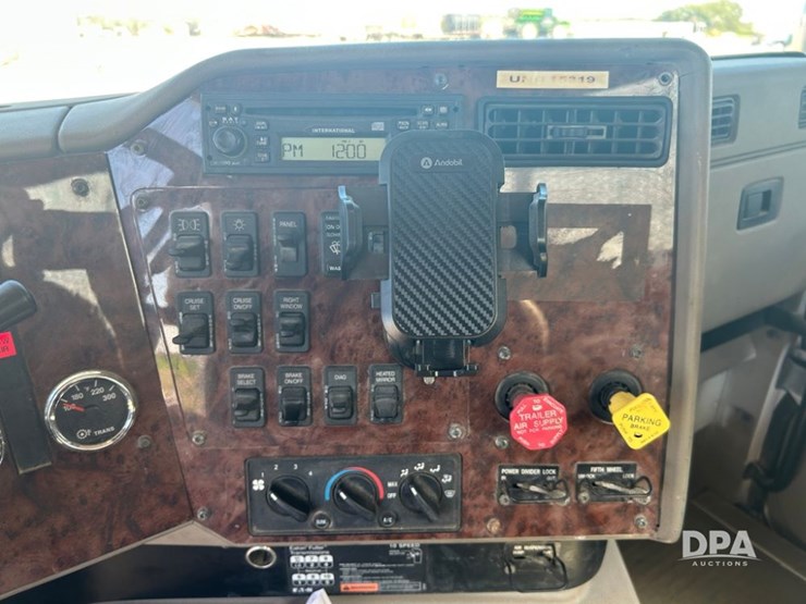 2006-international-9400i-liquid-truck-(cp1185-unit-15319)-image-33