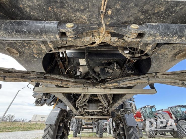 2020-case-ih-trident-5550-image-29