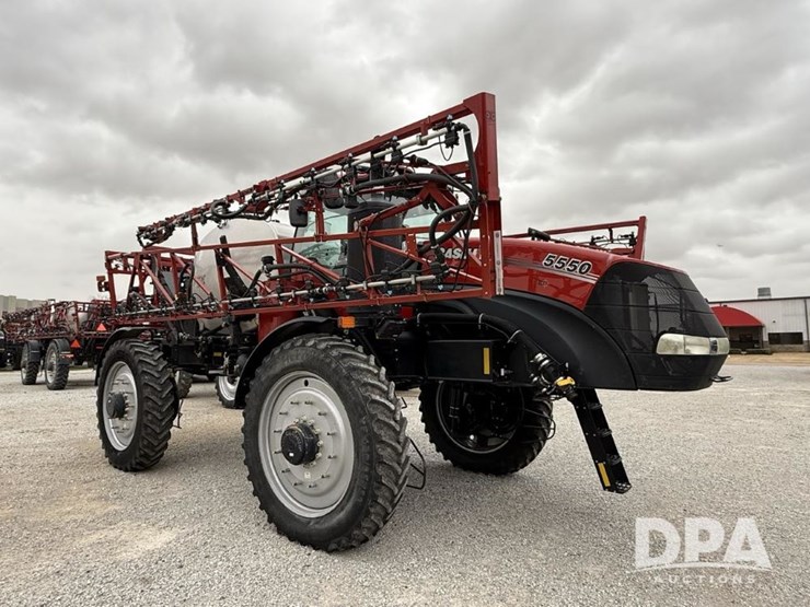 2020-case-ih-trident-5550-image-7