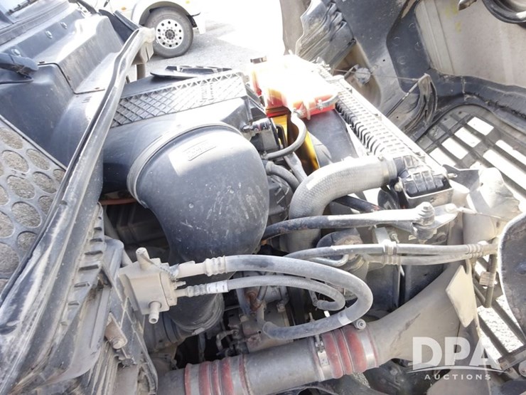 2018-freightliner-cascadia-day-cab-truck-(pz13986,-unit-405)-image-58