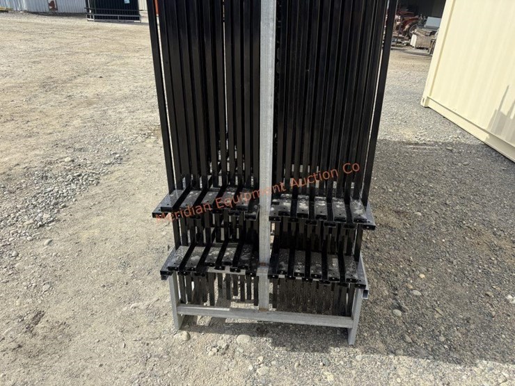 10'-x-7'-wrought-iron-style-steel-site-fence-image-7