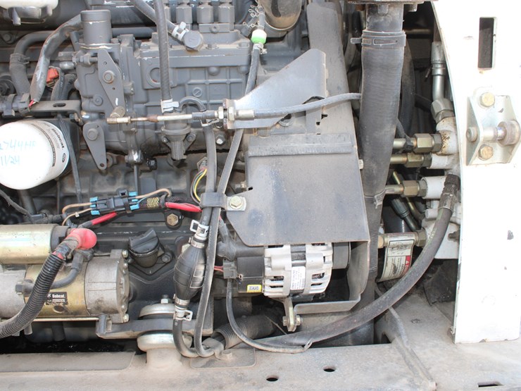 bobcat-t870-image-35