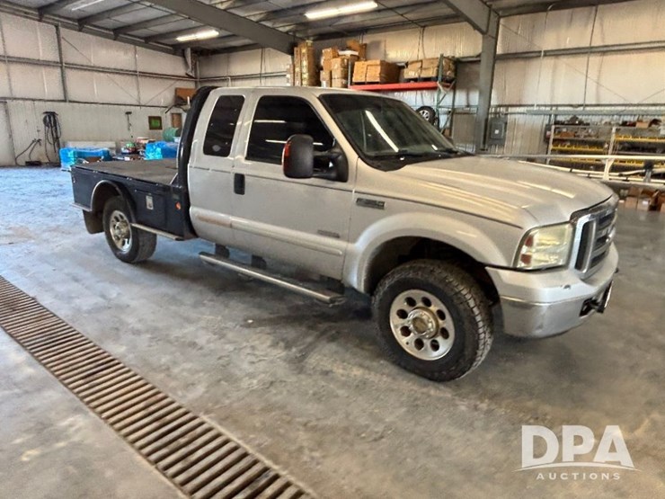 2006-ford-f350-xlt-image-5