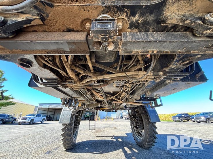 2020-case-ih-patriot-4440-image-42