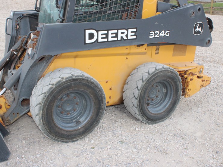 deere-324g-image-18