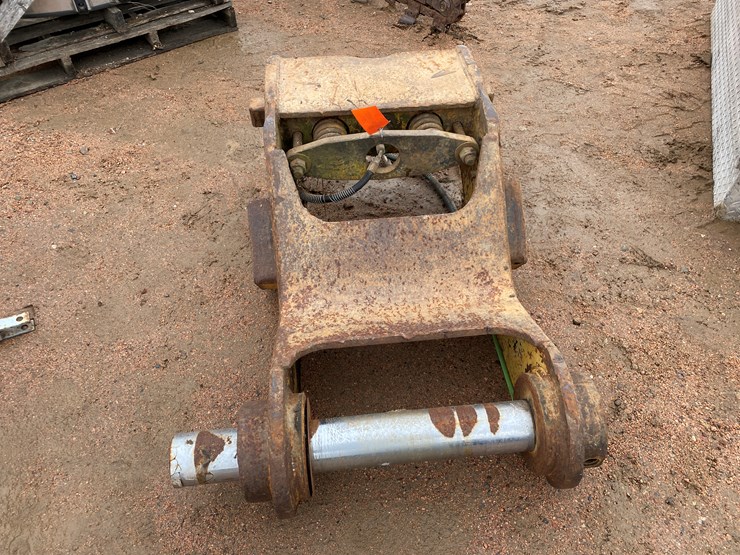 caterpillar-345-image-3