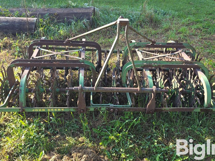 john-deere-7-image-2